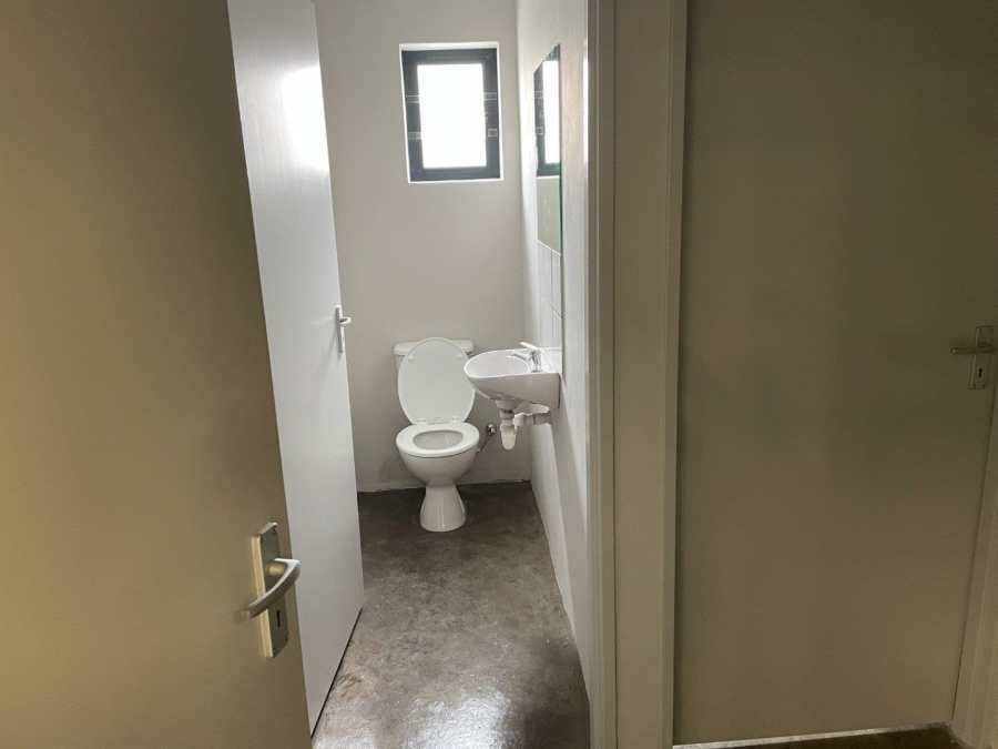 To Let commercial Property for Rent in Milnerton Western Cape